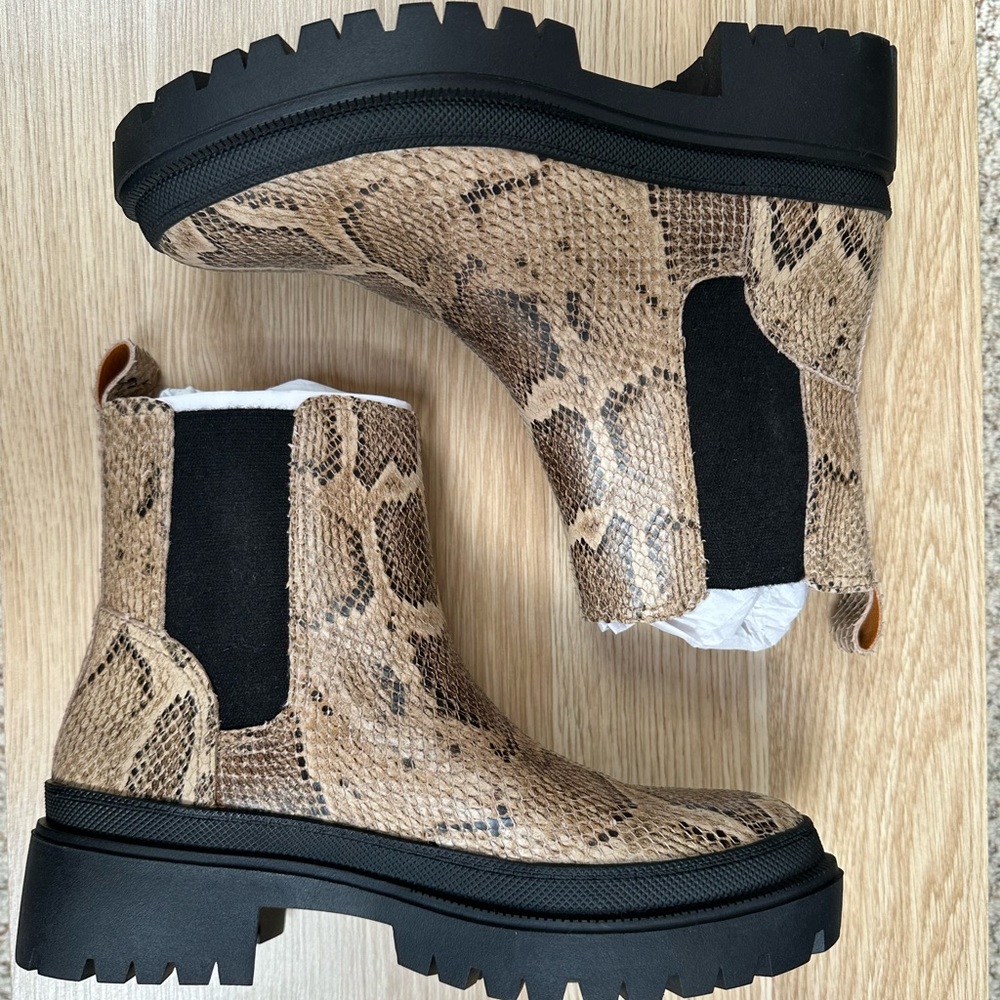 Lucky Brand Snake Lug Boots, NWB, Womens 7.5